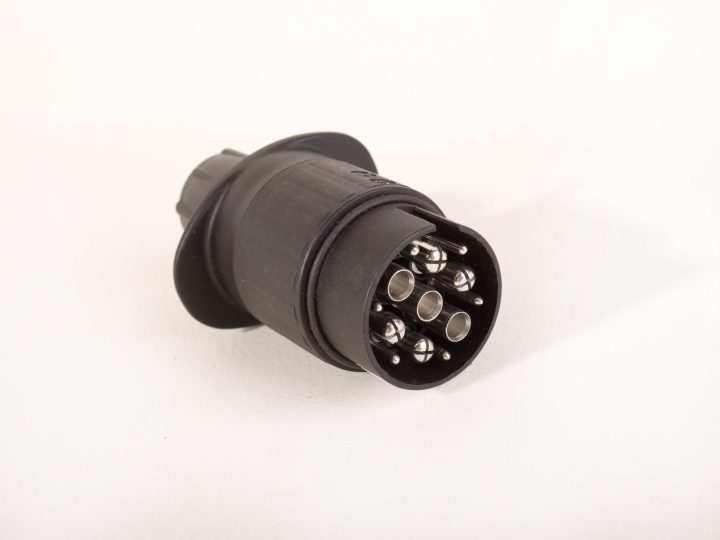 13-polige west-stekker