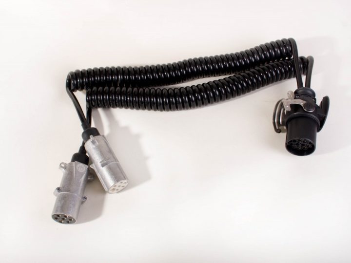 EBS adapter spiraal naar euro-assc. stekker 15 polig EBS adapter spiraal naar euro-assc. stekker 15 polig